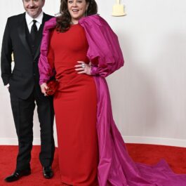 Melissa McCarthy, alături de soțul ei, pe covorul roșu la Premiile Oscar 2024