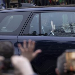 Prințul William, într-o mașină, la un eveniment de ziua Commenwelth