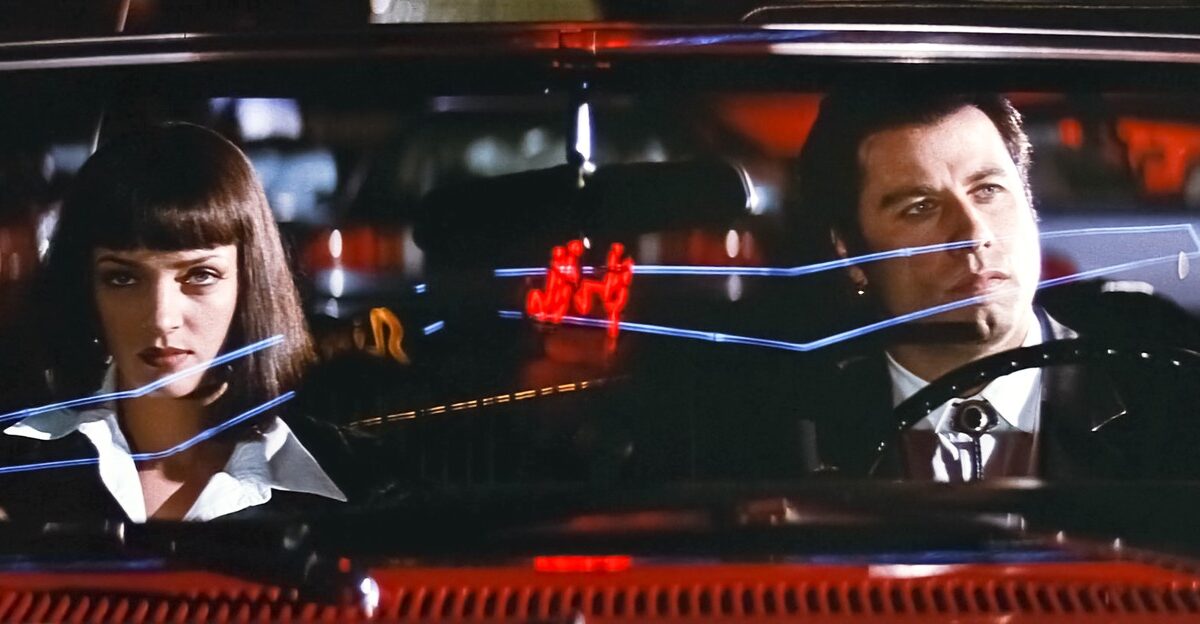 Uma Thurman și John Travolta într-o scenă din Pulp Fiction în timp ce se află într-o mașină