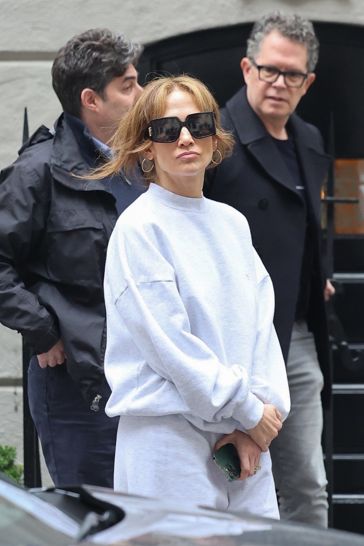 Jennifer Lopez în timp ce vizitează mai multe apartamente din New York