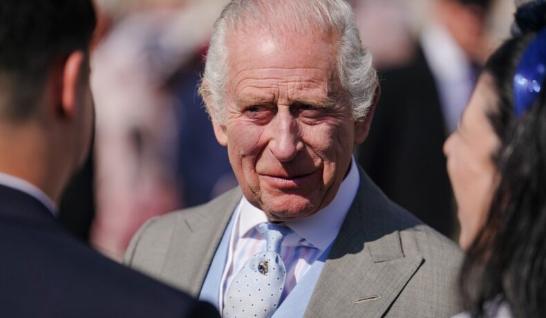 De ce Prințul Archie și Prințesa Lilibet nu primesc urări din partea Familiei Regale. Ducii de Sussex au stârnit o serie de tensiuni în ultimii ani