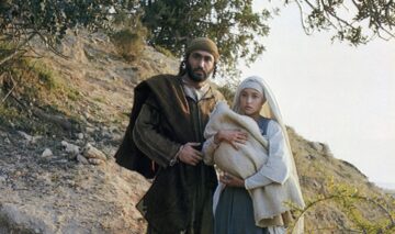 Olivia Hussey în filmul Jesus of Nazareth