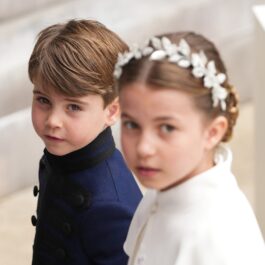 Prințul Louis și Prințesa Charlotte surprinși împreună la încoronarea Regelui Charles